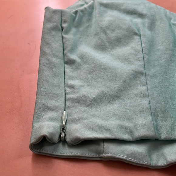 Mint Crop Top Tank Top, Low Cut, Plunge, Deep V Neck. Size Small. Mint Green! - Picture 4 of 8